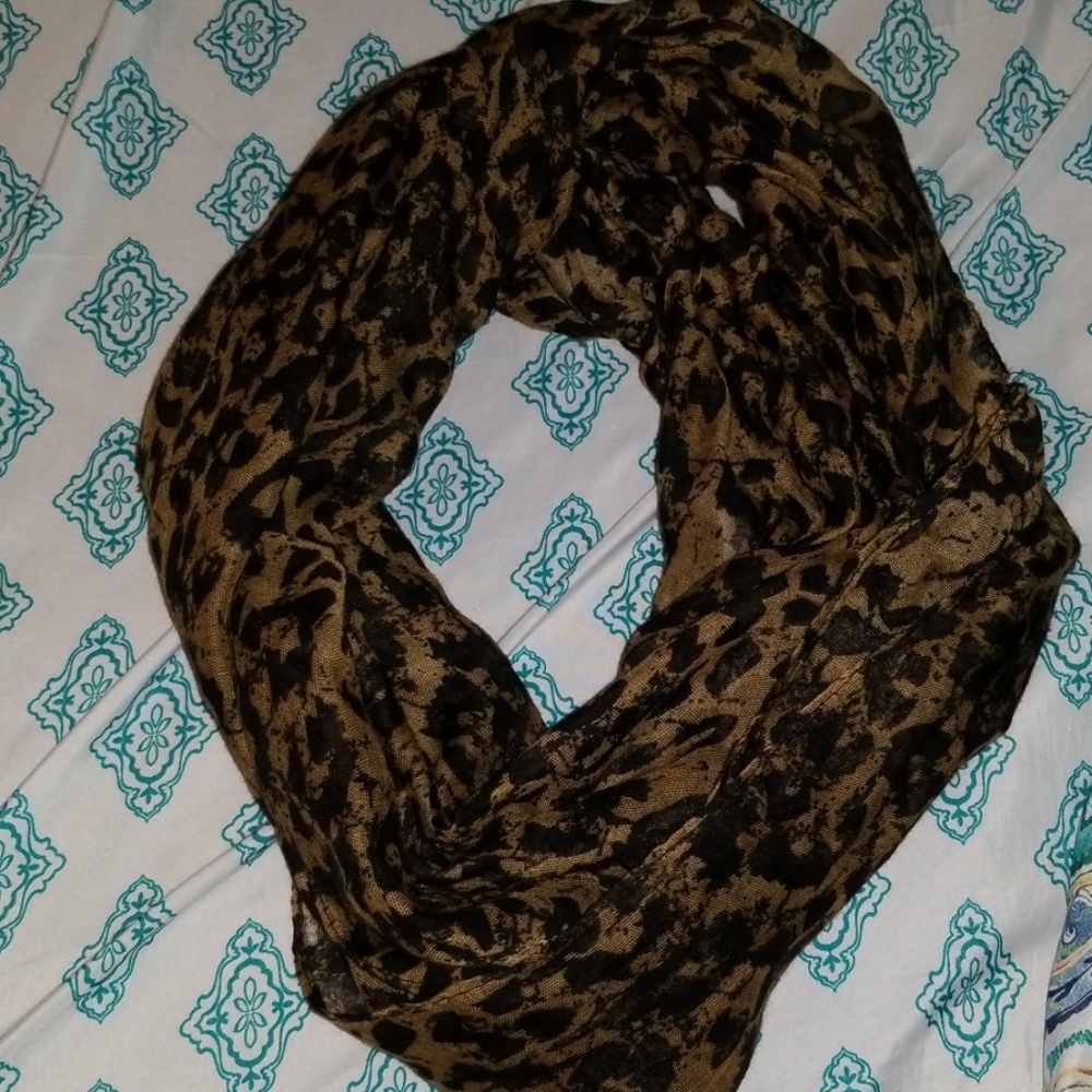 Cheetah print loop scarf